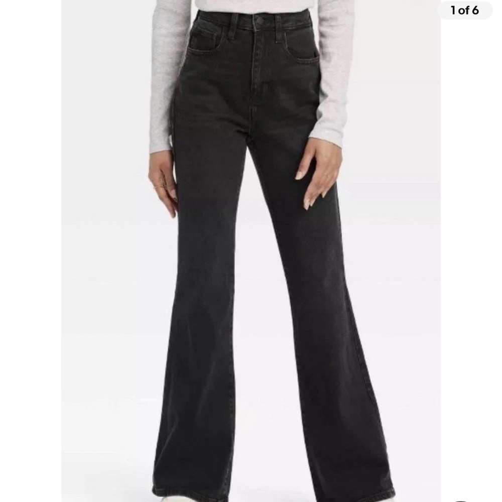 NEW Women's High-Rise Flare Jeans Universal Thread Black Wash Sz 8 Regular